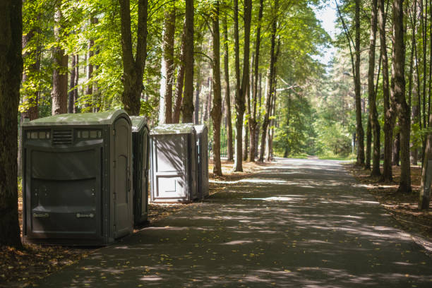 Best Portable restroom trailer rental  in Country Club Hills, MO
