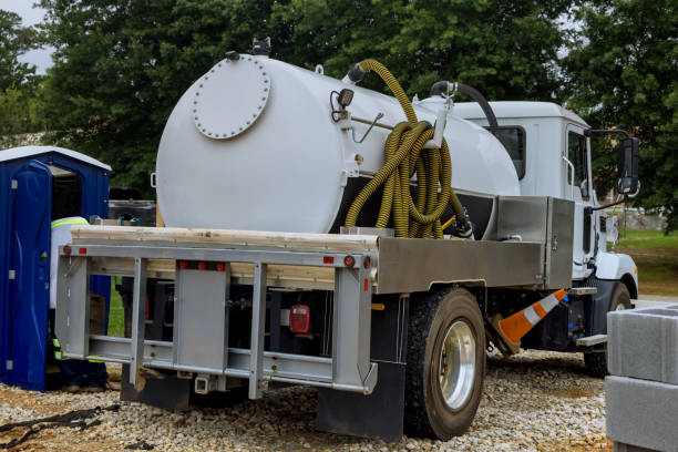 Best Luxury portable toilet rental  in Country Club Hills, MO